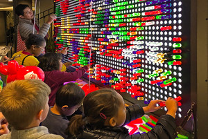 Bettaplay Offre Spéciale énorme jeu mural interactif à lumière vive grande <span class=keywords><strong>lite</strong></span> <span class=keywords><strong>brite</strong></span> - Product Image 2