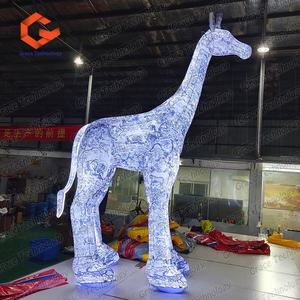 <span class=keywords><strong>Girafe</strong></span> gonflable lumineuse LED, modèle en porcelaine bleue et blanche, ballon animal gonflable pour exposition extérieure - Product Image 3