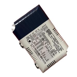 Controlador LED multicanal Mean Well LCM-25KN de 25.2W, corriente constante, entrada de 200-240V para módulos LED - Product Image 2
