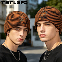 Gorro de punto tie-dye con logo personalizado, venta al por mayor, gorro de invierno bordado con tela suave, gorra estilo streetwear, fabricante de gorros tipo skull cap