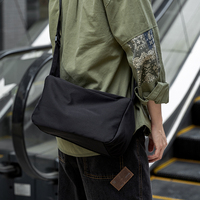 Tas Olahraga Fitness Logo Kustom untuk Pria, Tas Selempang dan Bahu Outdoor untuk Pria