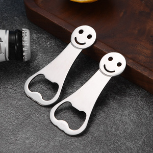 Abridor de Botellas de Acero Inoxidable con Diseño de Cara Sonriente, Fácil de Usar, Abridor de Cerveza Manual, Abridor de Metal con Forma Personalizada - Product Image 3