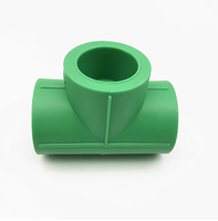 RA224 Raccord en T à surface lisse en PP-R 25 mm DIN 8077/8078, connexion par soudure, systèmes d'alimentation en eau basse pression, classe 150 NPT/BSPT