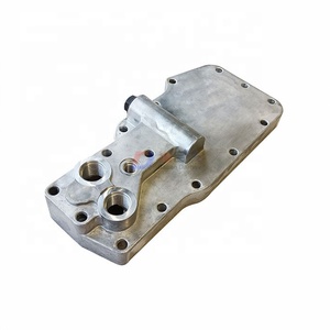 Suku Cadang Mesin Diesel QSB6.7 Kepala Filter Oli Penutup Pendingin Oli 3979393 3971662 - Product Image 1