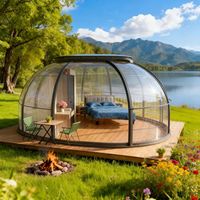 Dôme transparent moderne de style Mid-Century pour le glamping, idéal pour les hôtels, les événements extérieurs et les espaces commerciaux