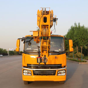 En stock: Grúa móvil telescópica hidráulica Elorry 16T 4X2 con motor Yunnei de 150 hp, altura de elevación de 30M y pluma amarilla. - Product Image 2