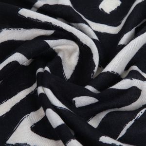 Elegant Geometric Scarf for Women Soft Warm <b>Wool</b> Blend 90x180cm Large Diamond Pattern Winter Shawl <b>Wrap</b> - Product Image 3