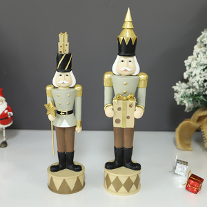 <span class=keywords><strong>Cascanueces</strong></span> <span class=keywords><strong>de</strong></span> <span class=keywords><strong>Navidad</strong></span> <span class=keywords><strong>de</strong></span> resina tradicional superventas al por mayor <span class=keywords><strong>de</strong></span> fábrica para regalo <span class=keywords><strong>de</strong></span> <span class=keywords><strong>Navidad</strong></span> - Product Image 5