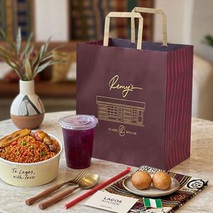 Bolsas de Papel Kraft Reciclables y Desechables Ecológicas Personalizadas con Logotipo Impreso para Comida para Llevar de Restaurantes - Product Image 5