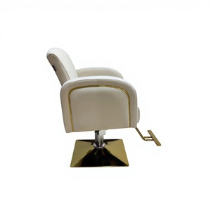 Elegante Poltrona Professionale in Pelle Bianca per Salone di Bellezza con Finiture Dorate per Centri Estetici di Lusso - Product Image 4