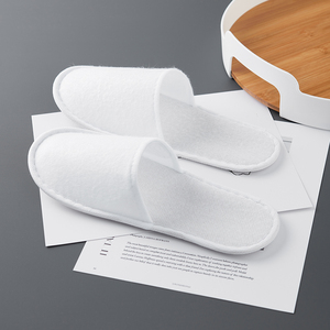 Zapatillas de Hotel de rizo blanco con suela gruesa de 4mm, zapatillas antideslizantes desechables a granel para Spa Resort, hospitalidad, venta al por mayor - Product Image 2