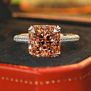 Anillo Abierto de Plata con Diamante de Corte Radiante de 4 Quilates, Comparable con el Corte Flor de Hielo, Color Chapeapara Chamongkong, Estilo Princesa - Product Image 1