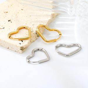 Pendientes Huggie en Forma de Corazón, Oro, Plata, Acero Inoxidable, Joyería para Fiestas, Pendientes de Moda - Product Image 1