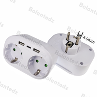 Dos salidas con 2 USB y tipo C Alemania estándar 2P con conexión a tierra Carga normal 250V 16A Adaptador de enchufe de la UE
