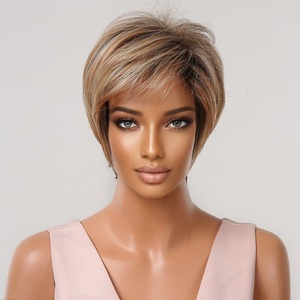 Peluca sintética Natural para Mujeres <span class=keywords><strong>Afro</strong></span>, pelo con flequillo lateral, Rubio mezclado, dorado, corte Pixie corto, envío rápido de fábrica - Product Image 3