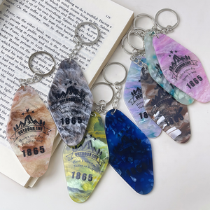 Porte-clés en forme de losange de la série Colorful, accessoire haut de gamme en acrylique à motif de plaque d'immatriculation pour sac - Product Image 1