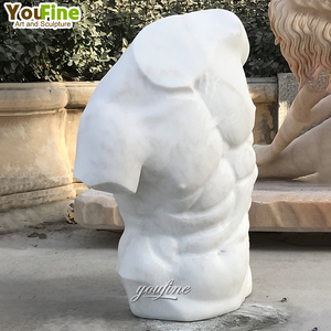 Statue de torse d'Homme Musclé Nue en Marbre Noir, style Gaddi, Héllénique - Product Image 3