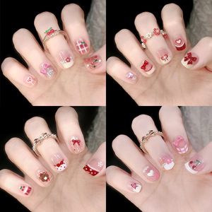 การออกแบบ # เล็บปลอมแบบกดติดลายดอกไม้ทรงแคทอายสั้นเรียบหรู 3486 ชิ้น ประดับกลิตเตอร์สีทอง ทำมือ 10 ชิ้น - Product Image 5