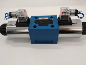 Électrovanne hydraulique directionnelle intégrée à commande manuelle série 4WE6J61Z à 6 diamètres - Product Image 4