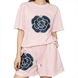 Ensemble de t-shirts pour femmes en spandex rose ample et respirant, manches courtes, col rond, imprimé, tricoté, tenue décontractée d'été - Product Image 1