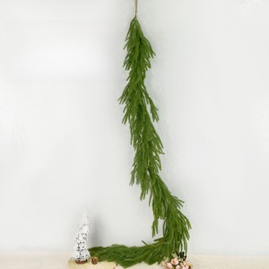 Ramas Artificiales al por Mayor, Pieza Decorativa Verde de Plástico para Centro de Mesa de Fiesta Navideña, Rama de Pino Artificial - Product Image 6