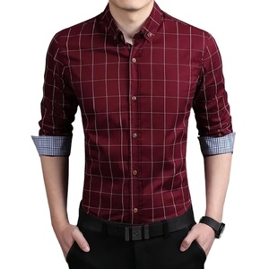 Camisas personalizadas de alta calidad para hombres Nuevo estilo de moda Botón único con tela de popelina Ajuste regular Slim Fit Diseño a rayas de alta gama - Product Image 1