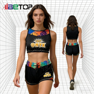 Conjunto Deportivo Inspirado en la Moda Urbana <span class=keywords><strong>para</strong></span> Prácticas de Animación |   Top corto y pantalones <span class=keywords><strong>cortos</strong></span> negros con pedrería y ribete degradado arcoíris <span class=keywords><strong>para</strong></span> <span class=keywords><strong>adolescentes</strong></span> atrevidas - Product Image 1