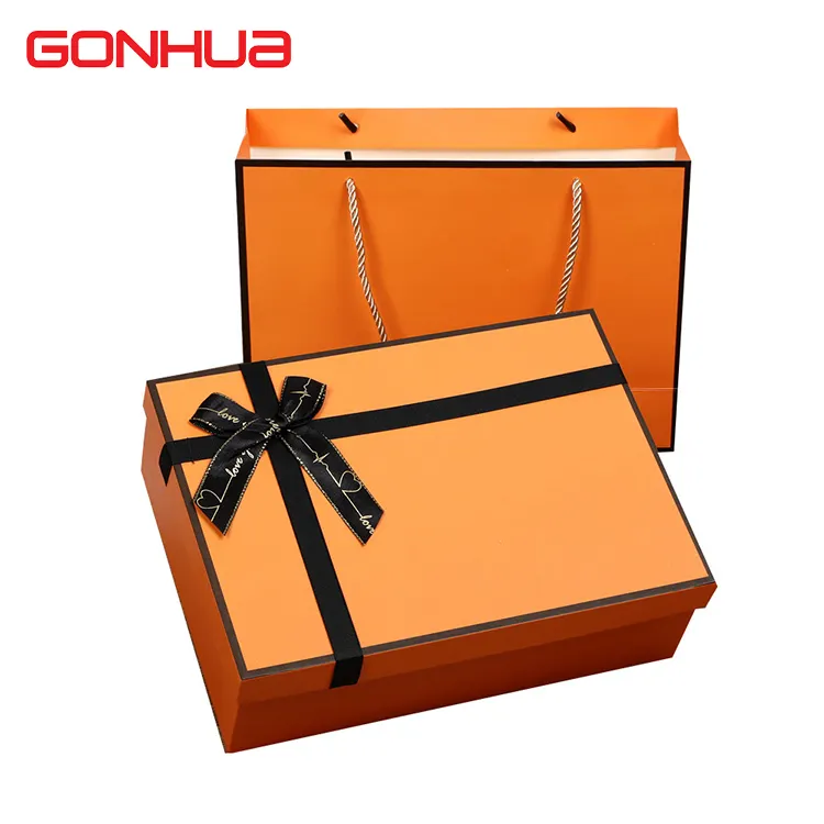 GONHUA imalatı lüks özel Logo sert kutu düğün kozmetik baskı karton kağıt hediye kutusu çanta ambalaj kolu ile
