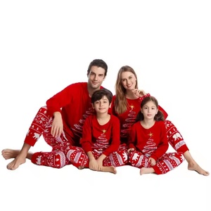 Nuevos Conjuntos Familiares Navideños a Juego, Pijamas Navideños Rojos a Cuadros, Camisetas de Manga Larga Raglán - Product Image 5