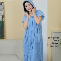 Nouveau corail velours une pièce peignoir respirant genou longueur Cape à capuche avec jupe portable pour la maison été serviette de bain grande taille