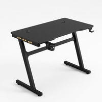 Nouveau bureau d'ordinateur moderne en forme de coin arrondi, noir, pour le gaming, avec lampe gaming, de haute qualité et à prix bas, vente en gros directe usine de Chine
