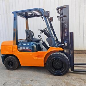 Bekende Japanse merk <span class=keywords><strong>Toyota</strong></span> 3,5 ton 4,5t diesel vorkheftruck met zijdelingse verschuiving, gebruikte vorkheftrucks, hefhoogte 4,5m, te koop. - Product Image 4