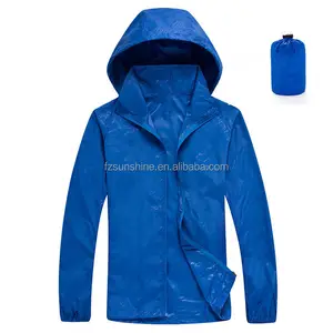 Polyester Foldable OEM Unisex Windbreaker set Lightweight fold up windbreakers unisex with zippers and bag