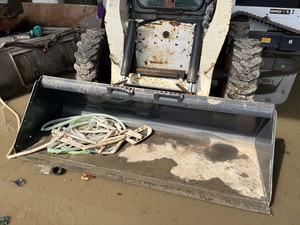 Second Hand for <strong>Bobcat</strong> Classic Model S300 S330 <strong>Skid</strong> <strong>Steer</strong> <strong>Loader</strong> Made in USA 2 Ton Rated Load Good Condition Core Engine - Product Image 5