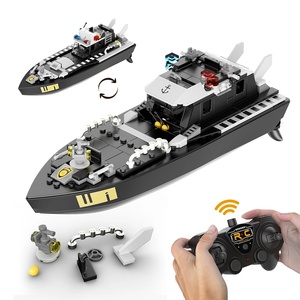 เรือบล็อกประกอบ 2-in-1 ควบคุมด้วยรีโมท 2.4GHz ความเร็ว 15 กม./ชม. ของเล่นเรือรบ STEM ประกอบเองได้ ของเล่นน้ำสำหรับเด็ก เป็นของขวัญ - Product Image 2