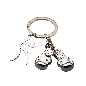 Porte-clés <span class=keywords><strong>de</strong></span> gants <span class=keywords><strong>de</strong></span> boxe en métal 3D personnalisé en alliage vintage Souvenirs <span class=keywords><strong>de</strong></span> fans <span class=keywords><strong>de</strong></span> sport Porte-clés <span class=keywords><strong>de</strong></span> voiture laser personnalisé pour hommes Unique - Product Image 2