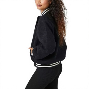 Chaqueta Universitaria Unisex Negra de Lana, Color Sólido, Cierre de Botones, Estilo Casual, Corte Corto, Cuello Camisero, Ajuste Regular, Personalizable con Letras - Product Image 3