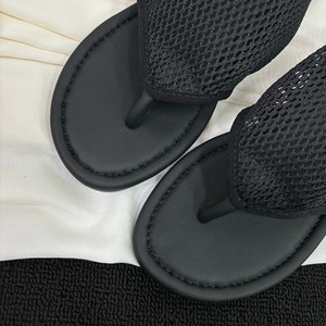 Sandalias Planas de Verano con Malla y Punta Descubierta, Versión Piel de Oveja, para Mujer, Elegantes y Versátiles, Blancas, Estilo Slip-On - Product Image 3