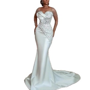 Robe de mariée élégante et moderne en dentelle blanche avec manches longues, coupe ajustée, longueur au sol, robe sirène pour les femmes africaines sexy et de beauté - Product Image 5