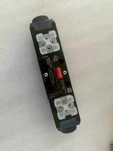 ระบบควบคุมไฮดรอลิก DG4V-3-6C-M-U-H7-69-EN124 ไฮดรอลิก |   อะไหล่ไฮดรอลิก - Product Image 1