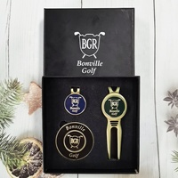 Ensemble cadeau de golf 4-en-1 avec logo personnalisé : Outil de réparation de divots magnétique, marqueurs de balle en émail souple, tees de golf en bois, avec boîte cadeau – Souvenir de tournoi