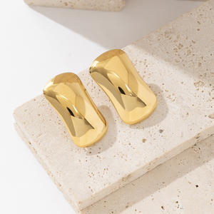 2025 Lisse Brillant Poli En Acier Inoxydable Chunky Grand Grand Rectangle Plaqué Or Boucles D'oreilles Carrées Accessoires De Mode - Product Image 3