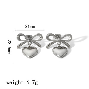 Pendientes colgantes en forma de corazón de aleación de zinc chapados en oro de 18 quilates con diseño de lazo para mujer, joyería de regalo TE6660 - Product Image 3