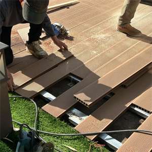 SHENGCHENG - Tarima para Exterior Resistente al Agua y a los Rayos UV, 140x23 mm, 18 mm de Grosor, Madera Plástica Compuesta para Jardines - Product Image 4