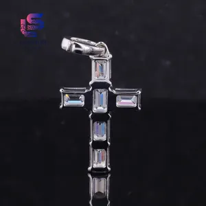 Custom S925 Silver Diamond Cross Pendant 4*6mm Emerald Cut Moissanite For Men And Women Fine Jewelry Necklace