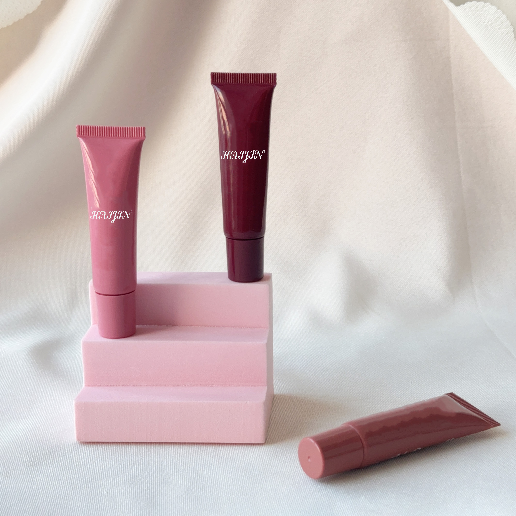 empty squeeze tube for liquid blush