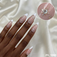 Faux Ongles de Luxe en Gros 3D Étoile à Coller Stiletto Amande Blanc French Manucure Strass Étiquette Privée Ongles Artificiels
