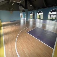 Rouleaux de revêtement de sol PVC Runsure à faible teneur en COV, surface marbre, adaptés aux terrains de futsal, insonorisation 22 dB, Asie du Sud-Est, garantie 10 ans