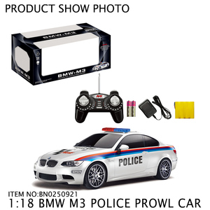 <span class=keywords><strong>Voiture</strong></span> de <span class=keywords><strong>police</strong></span> télécommandée à l'échelle 1:18, modèle premium avec lumières, véhicule de <span class=keywords><strong>patrouille</strong></span> RC rechargeable, jouet pour enfants, idée cadeau pour garçons - Product Image 2