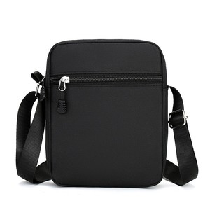 Sac à bandoulière pour téléphone portable en tissu Oxford léger et durable, style décontracté simple pour <span class=keywords><strong>homme</strong></span>, mini, petit, pour usage quotidien - Product Image 3